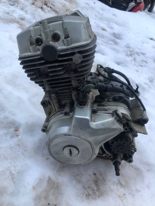 Двигун Зонгшен 125 в хорошому стані