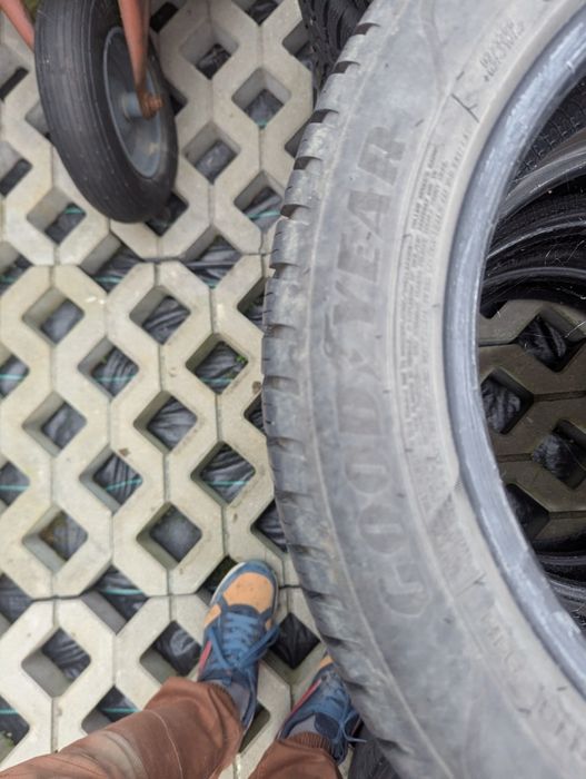 Opony Goodyear Vector 4 seasons