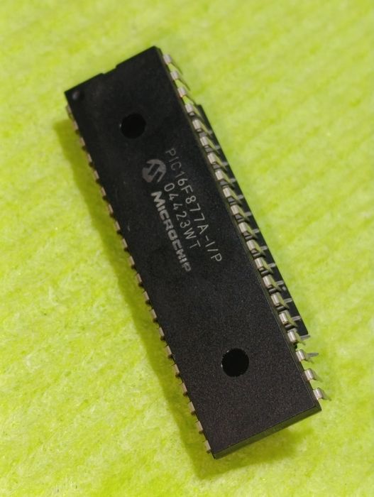 PIC16F877A-I/P мікроконтролер