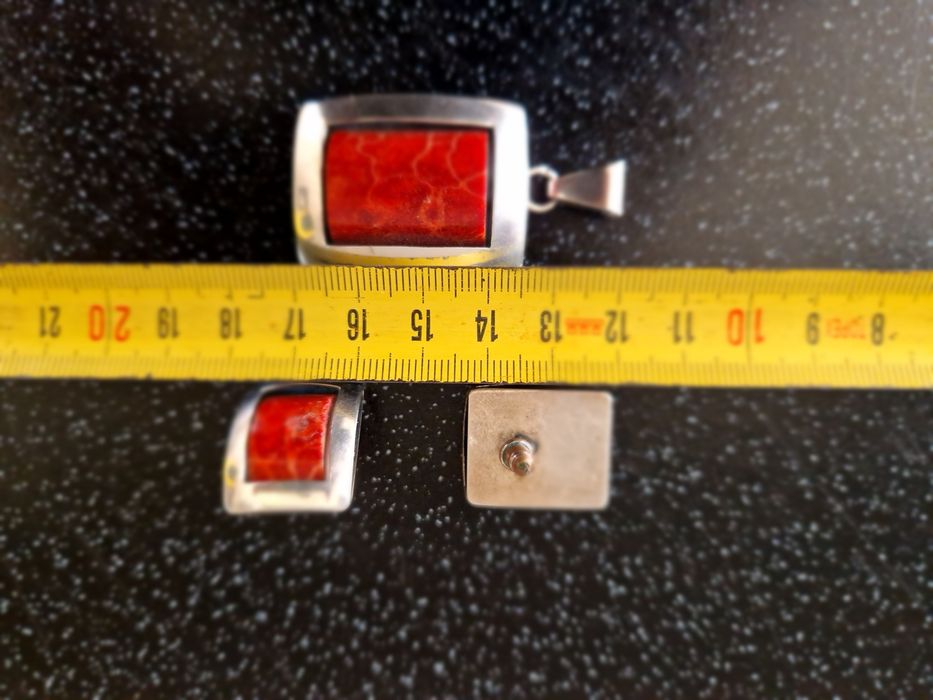 Śliczny komplet z jaspisem czerwonym, duża zawieszka i kolczyki