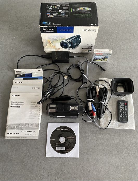 Видеокамера Sony HDR-CX700E