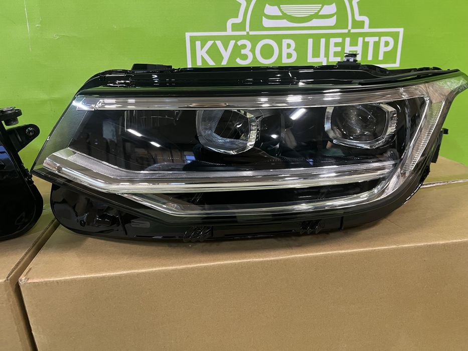 Фари Volkswagen Tiguan 2 2020-2023 з блоками ліва права тігуан фары