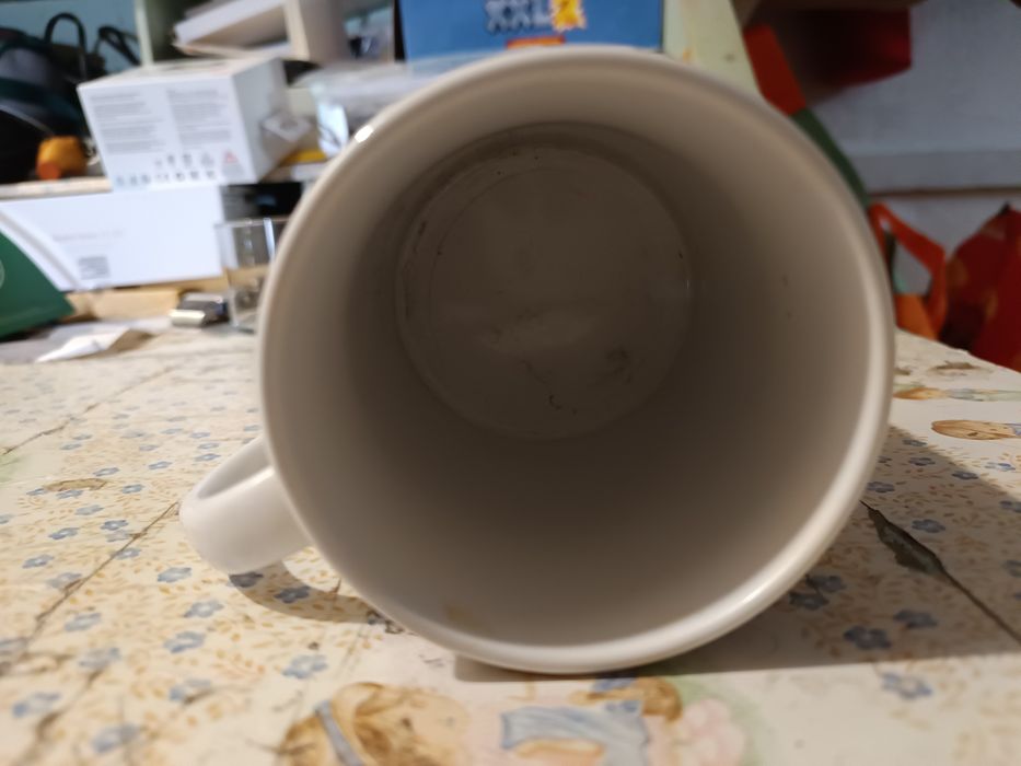 Vende caneca da Inglaterra bom estado