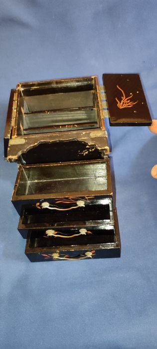 Kasetka 200letnia Japonia kabinet sepet XIXw laka