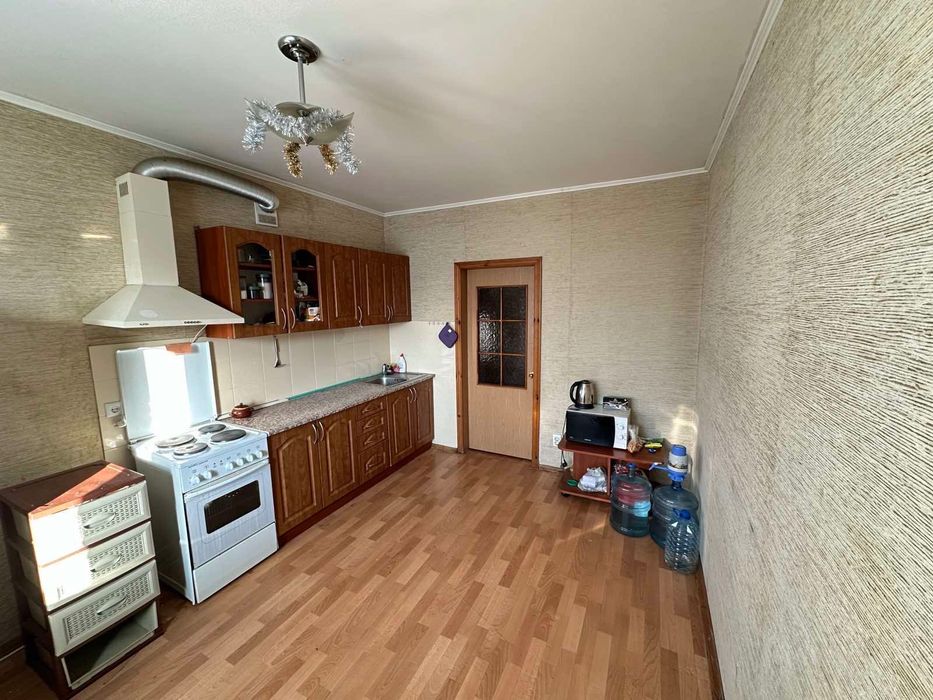 Здається 1-кімнатна квартира, вул. Драгоманова, 1Д