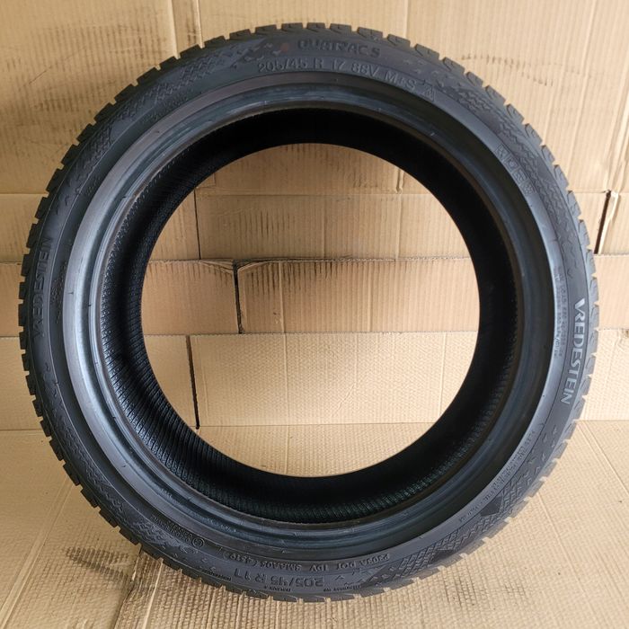 vredestein quatrac 5 205/45 r17 88v 6,7mm