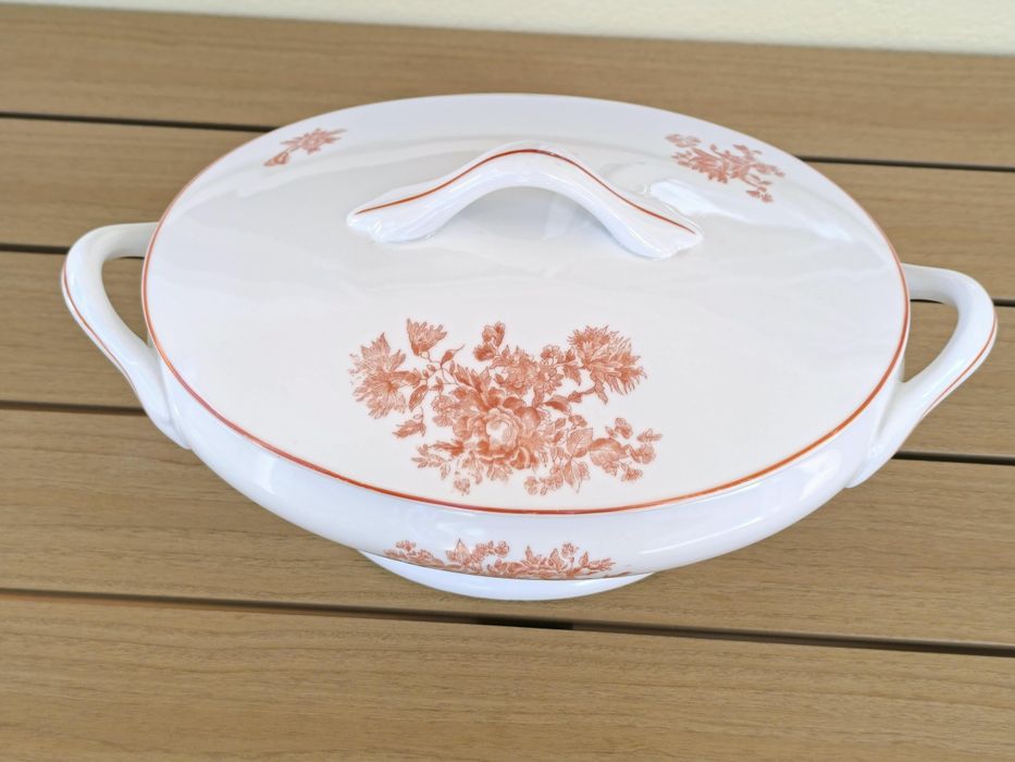 Terrina antiga Vista Alegre — c. 1947–1968