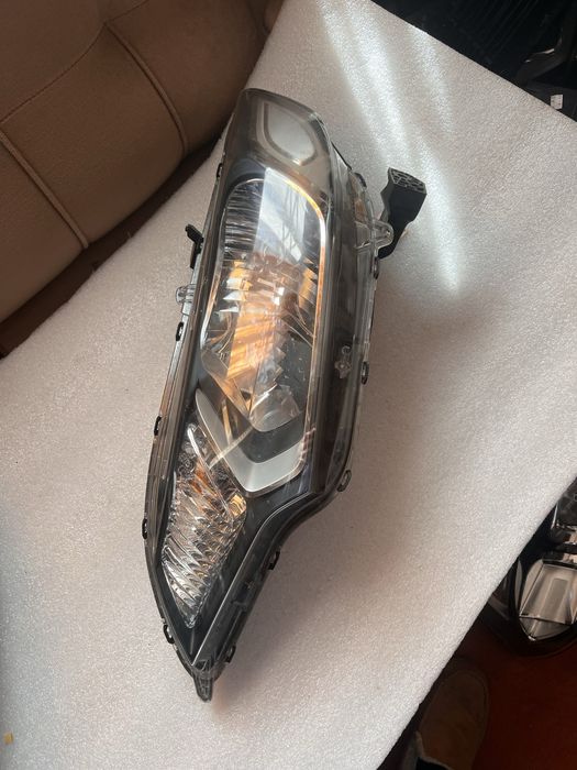 Honda Jazz IV lift reflektor lampa