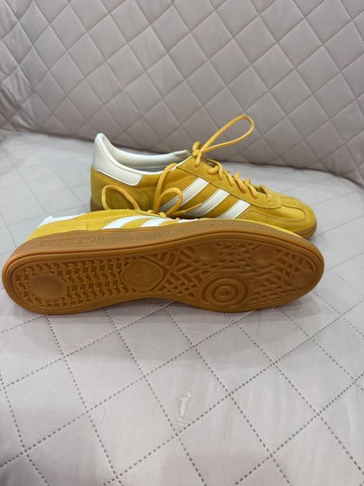 Sapatilhas spezial novas