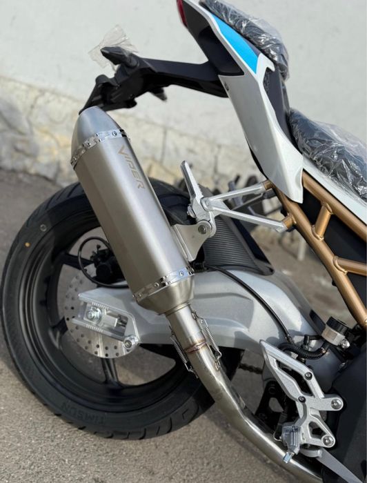 Mota viper em estado novo