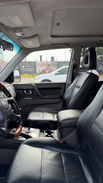 Продам Mitsubishi Pajero Wagon