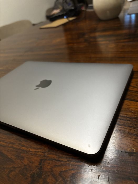 MacBook Pro de 13 polegadas (Finais de 2016 — Modelo A1706)501800075767982083
