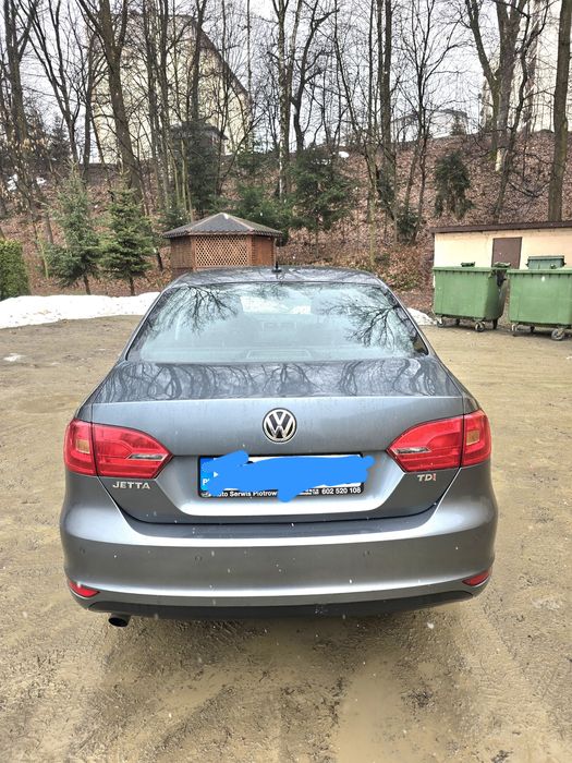 Vw jetta 2011 r 1.6 d zdrowy stan bdb prywatnie