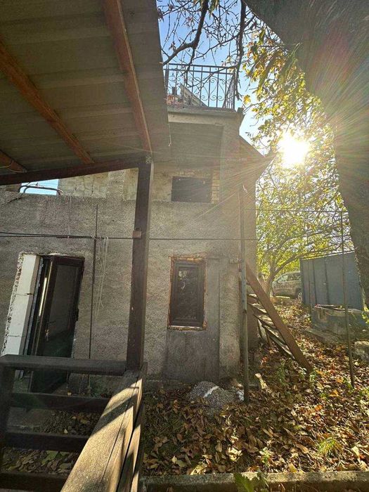 Продам дом в садовом кооперативе на берегу Хаджибейского Лимана(3-ялиния от воды) в 45 минутах от Одессы.