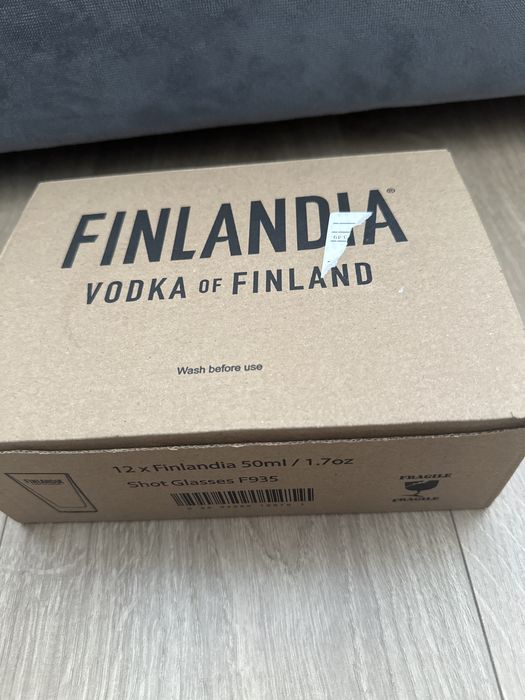 Kieliszki Finlandia 12 szt nowe 50 ml
