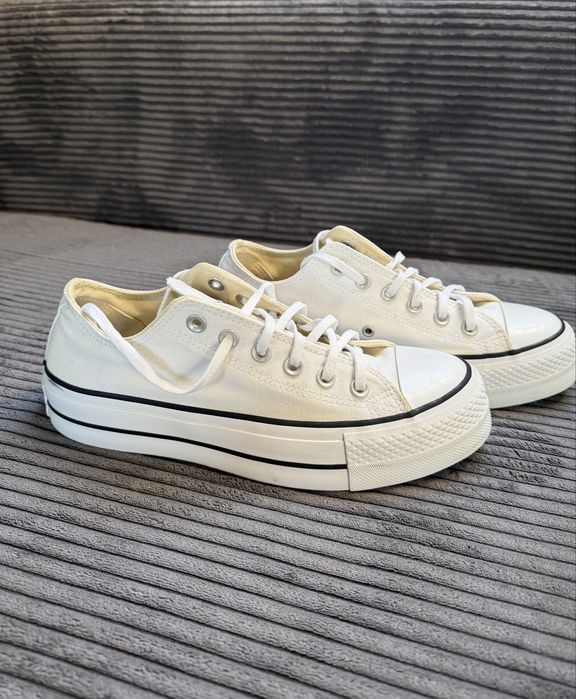 Buty converse białe na platformie