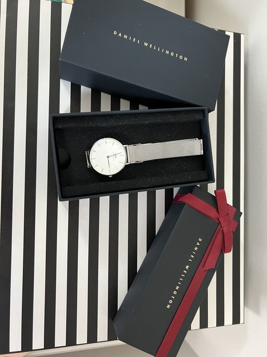 Relógio prateado Daniel Wellington