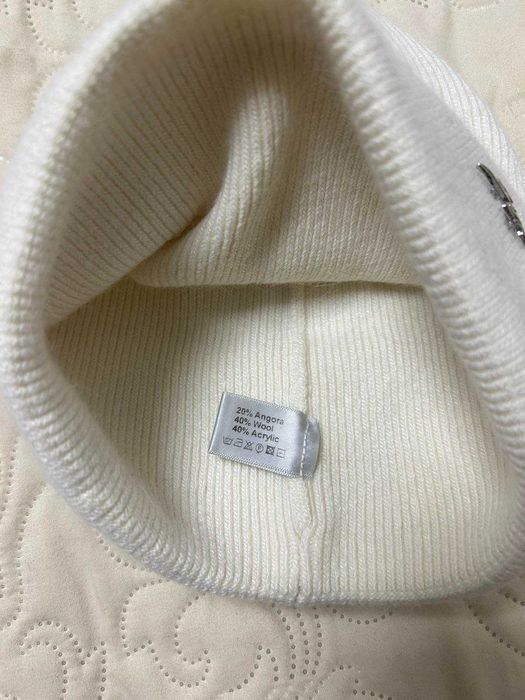 Жіночі шапки шерстяна