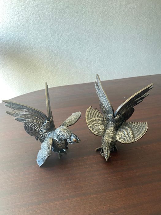 Galos de decoracao em bronze
