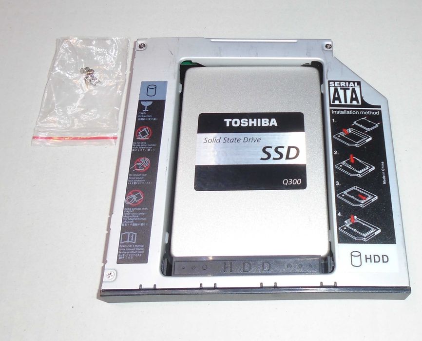Adaptador Caddy Ewent SATA III SSD/HDD para drive óptica. Estado NOVO