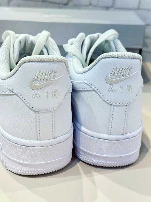 Nike Air Force 1 / Białe R.39
