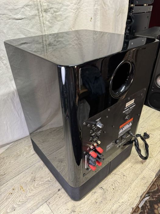 Potężny subwoofer Harman Kardon ts11 stan bdb w pełni sprawny