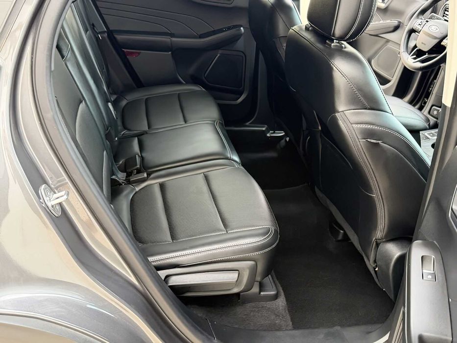 Ford Escape      2021