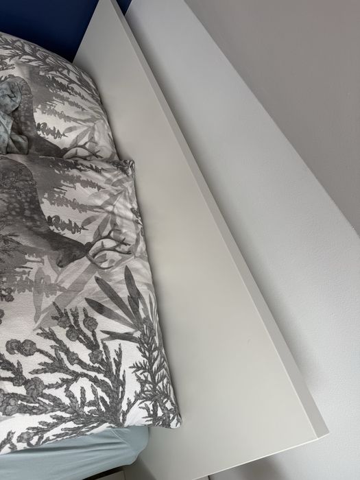 Łóżko ikea szafka gratis