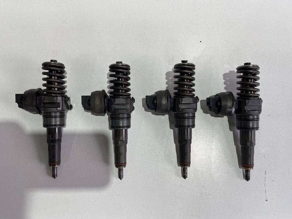 Форсунка насос форсунка 1.9 BLS Passat B6 Skoda A5 Caddy Golf 5 073 BN