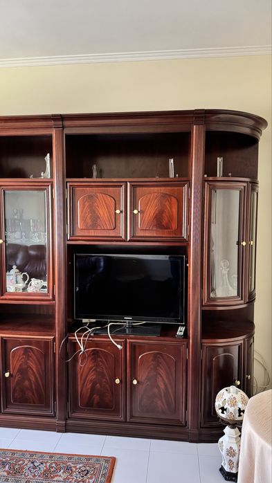 Movel/cristaleira de sala