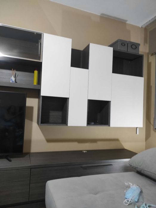 Aparador compacto TV com movel suspenso