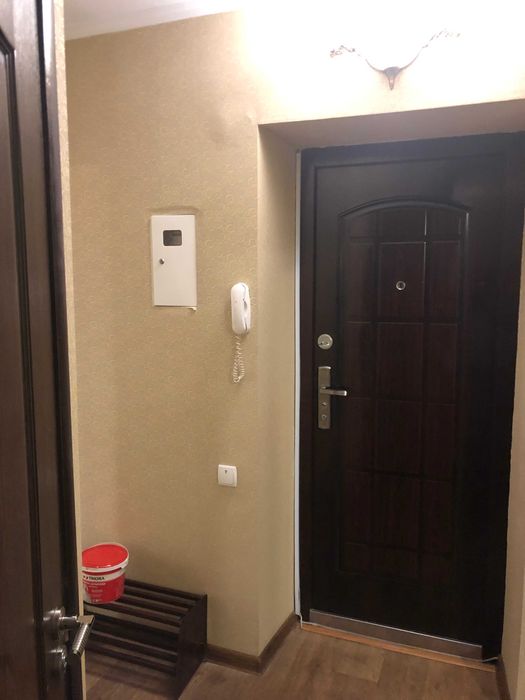 Світло завжди! 2-х кімн. 45 кв.м 3/5 Центр міста. Без меблів !