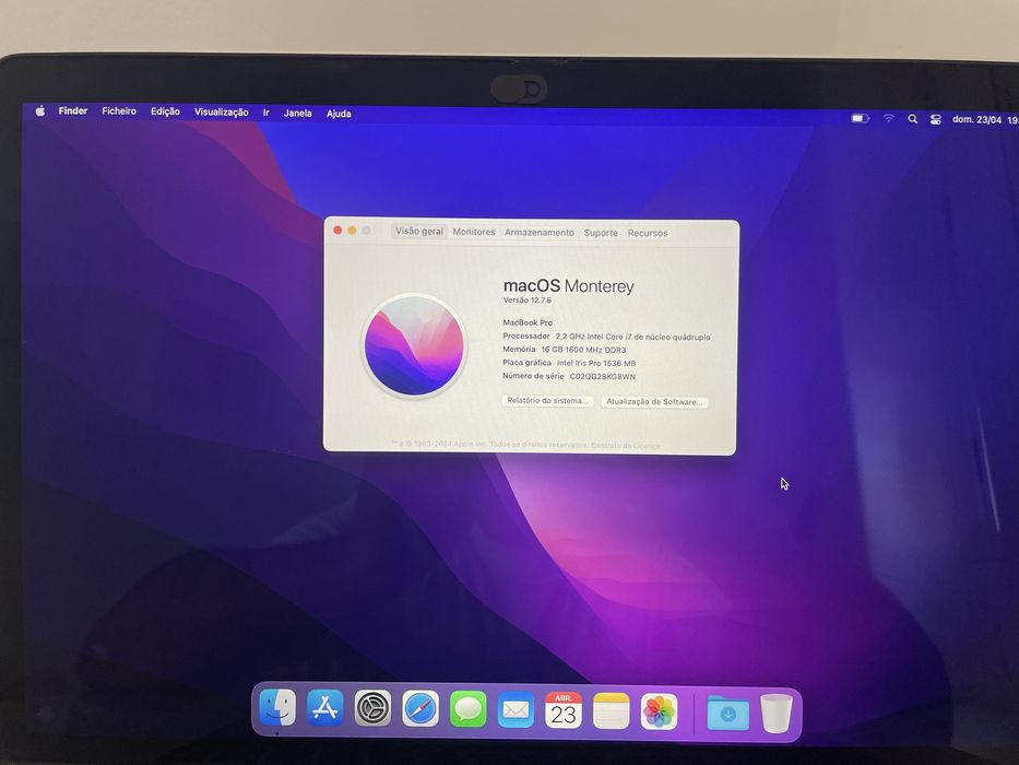 MacBook Pro 15" Retina (i7 / 16GB / 500GB SSD) + Incluído (Rato, Stand, Capa)