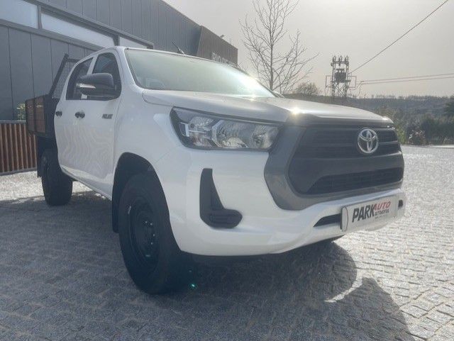 Toyota Hilux 2.4 D-4D 4WD CD CM