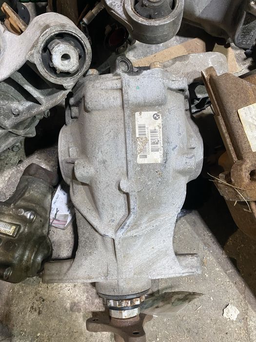 Редуктор передній задній   Раздатка, коробка роздавальна диференціал