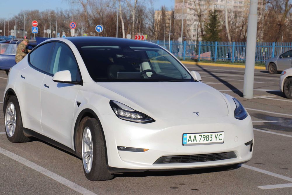 Tesla Model Y 2020 Long Range, в гарному стані!