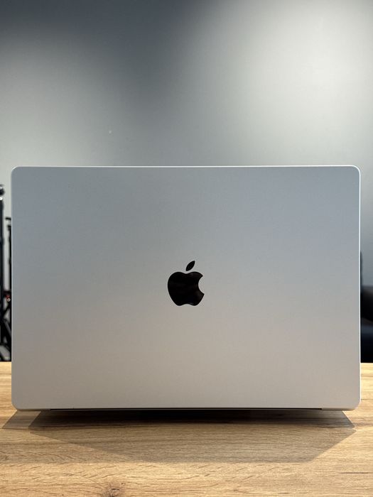 MacBook Pro 16 2023 M3 Pro 12/18gpu 36/512gb !! Гарантія від магазину !!
