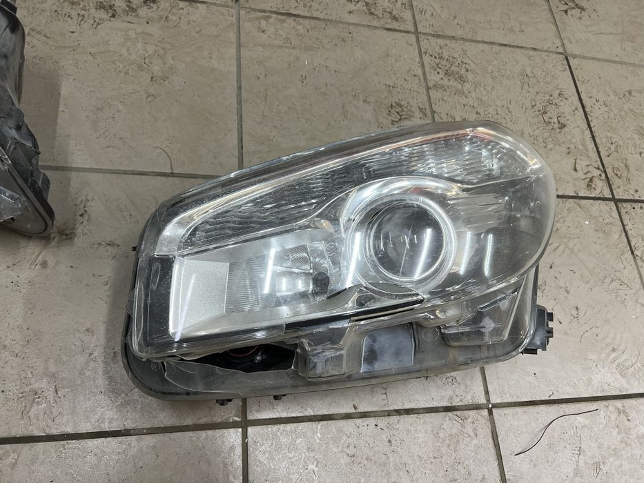 Фара права nissan qashqai рестайлінг на запчасти або під реставрацію