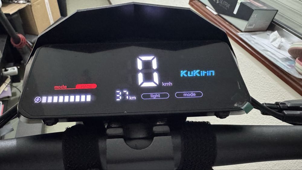 Kuririn g2 2026  DGT homologada