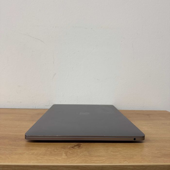 MacBook Pro 2020 { M1 | 8gb | 256 ssd } гарантія . 84573SV