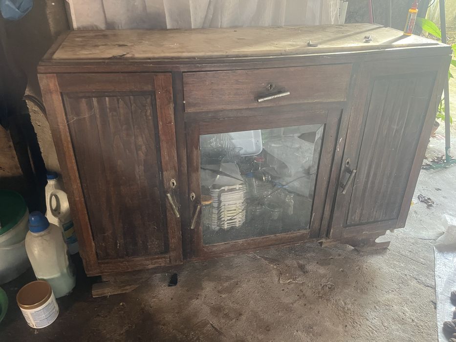 Movel para restutar c/pedra