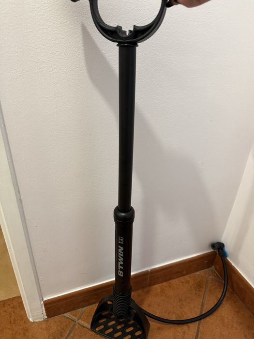 Bombar de ar Btwin 100