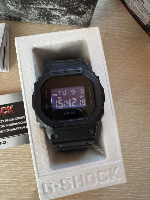 Годинник casio G-shock DW5600BB-1
