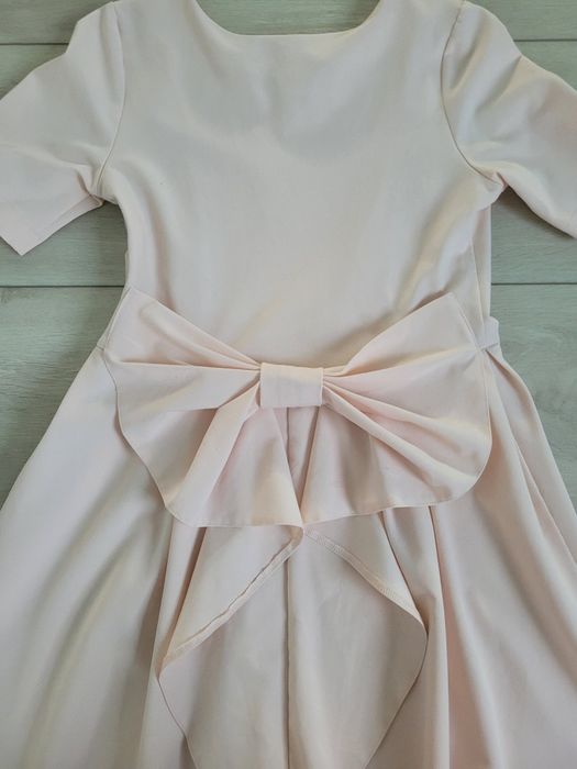 Sukienka elegancka stan idealny rozm. 140/146