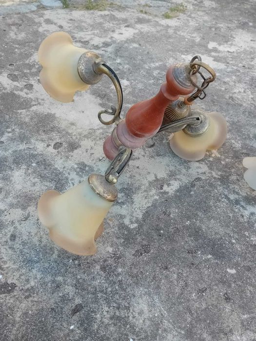 Conjunto de candeeiros antigos