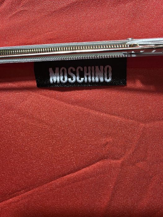 Luksusowy parasol MOSCHINO – intensywna czerwień