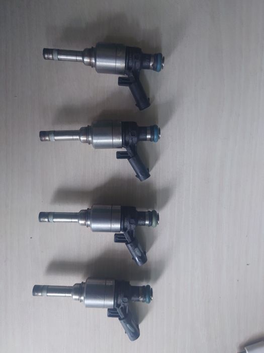 Форсунка топливная VAG 06H 906 036P б/. у 4шт