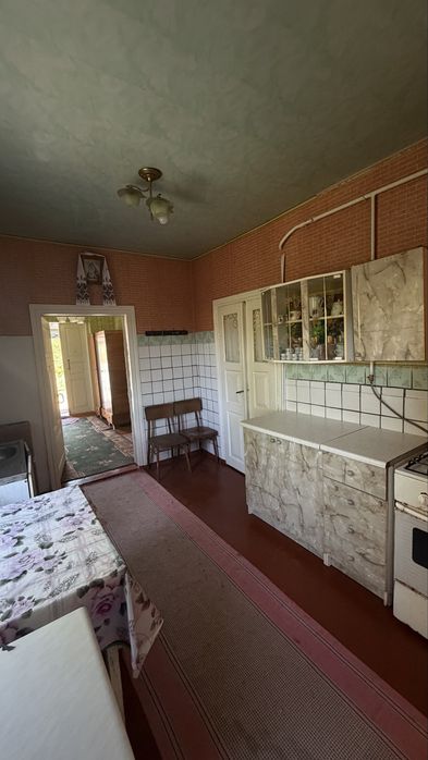 Продам нерухомість (будинок)