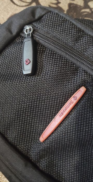 Сумка поясна Samsonite .