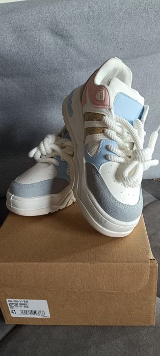 Biało-Niebieskie Sneakersy na Grubej Podeszwie z Brokatem Lenema